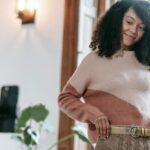 Jak stylowo nosić pasek 5 sposobów na odmienienie sylwetki
