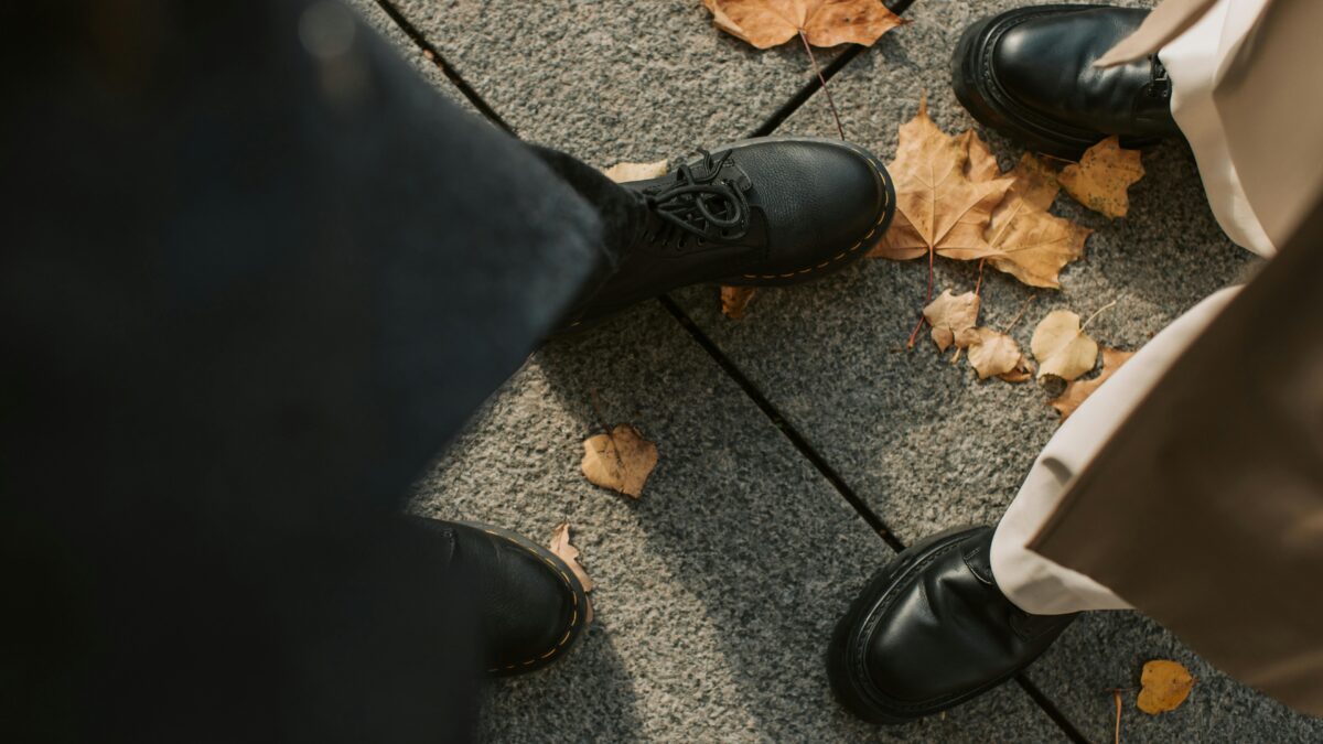 Modne buty jesień zima 2026, kompletny przewodnik po trendach