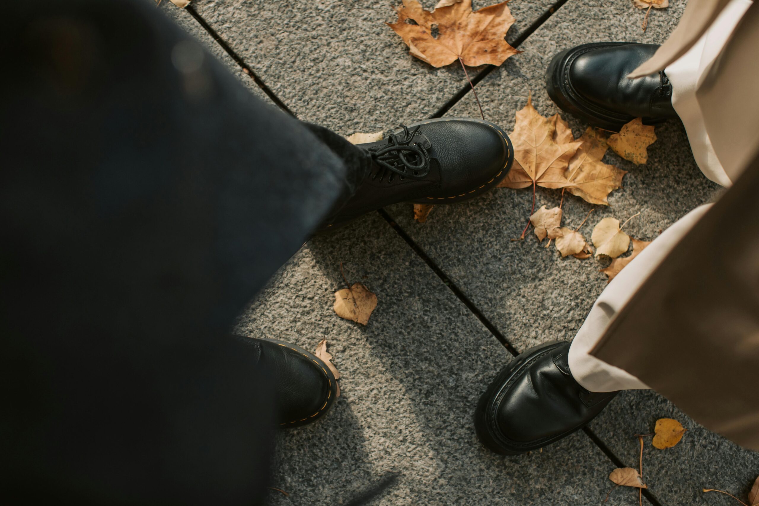 Modne buty jesień zima 2026, kompletny przewodnik po trendach