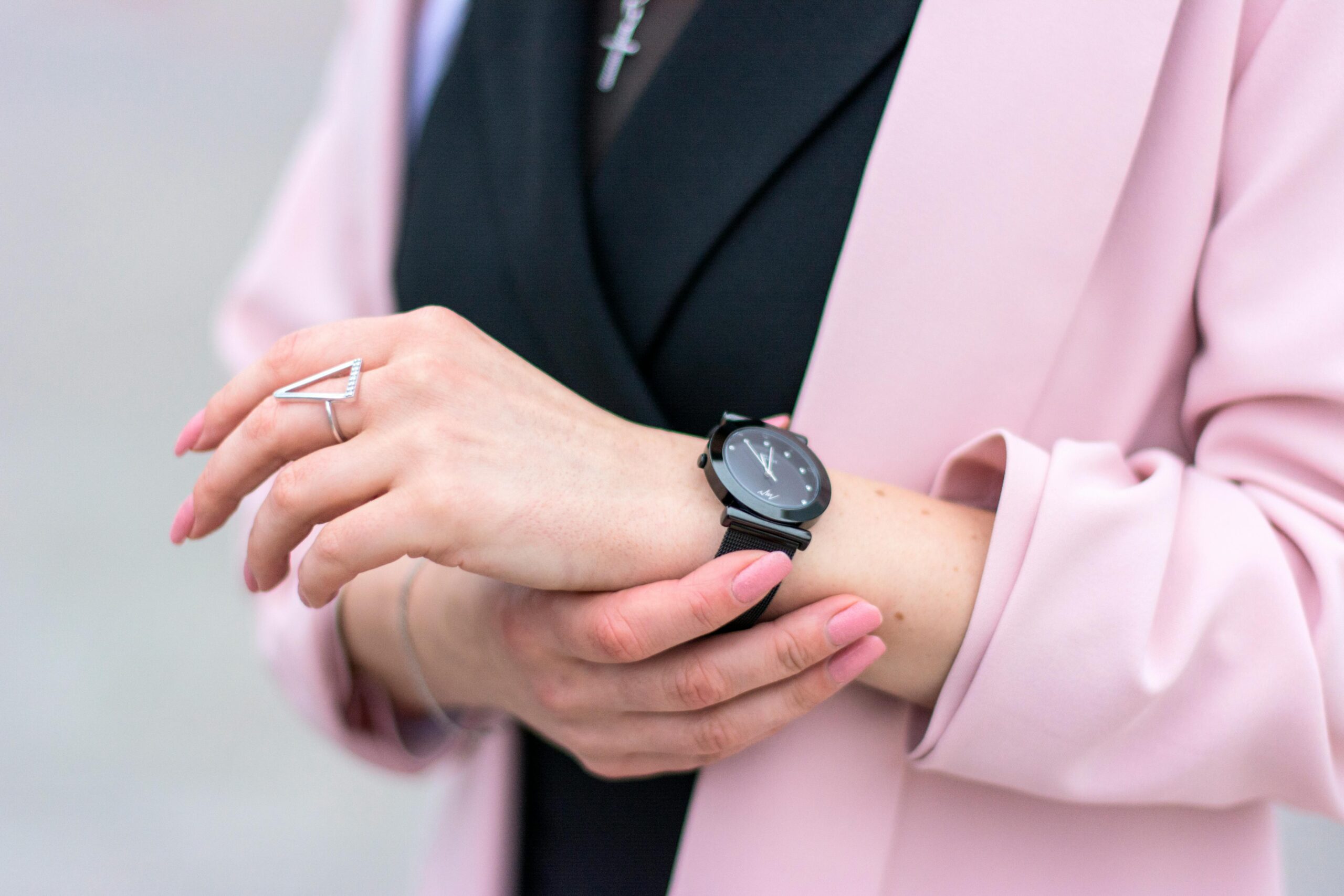Styl smart casual dla kobiet kompletny przewodnik po stylizacjach